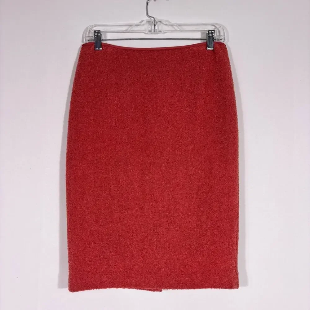 Tahari Fuzzy Pink Pencil Skirt Size 6 1051